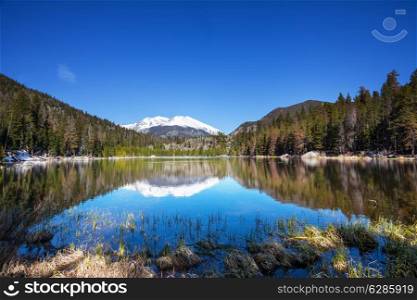 Lake in Sierra Nevada mountains