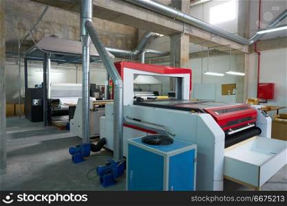 Laser cutting machine for textile transfer industry. Laser cutting machine factory for textile transfer fashion industry