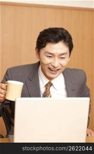 Laughing Japanse business man