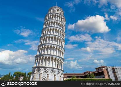 Leaning tower of Pisa, Italy in a beautiful summer day