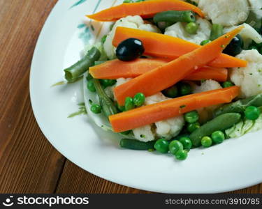 Leipziger Allerlei - regional German vegetable dish consisting of peas, carrots, asparagus, morels