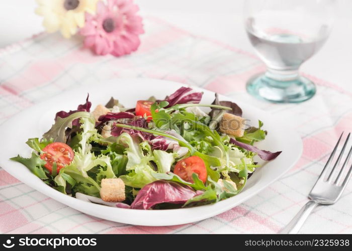 lettuce salad, healthy eating