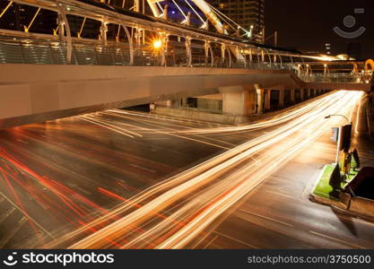 Light is the intersection at night, traffic intersection at night, the lights go out.