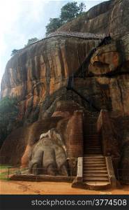 Lion&rsquo;s paw and staircase on the Digiriya rock, Sri Lanka