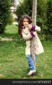 little girl in the autumn park ??????? ???????? ??????? ? ??????? ?????