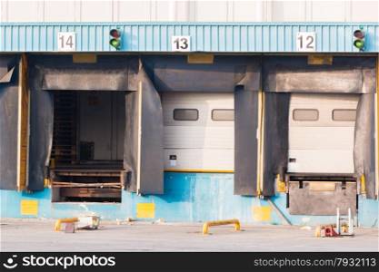 Logistics center&rsquo;s empty Loading dock cargo doors