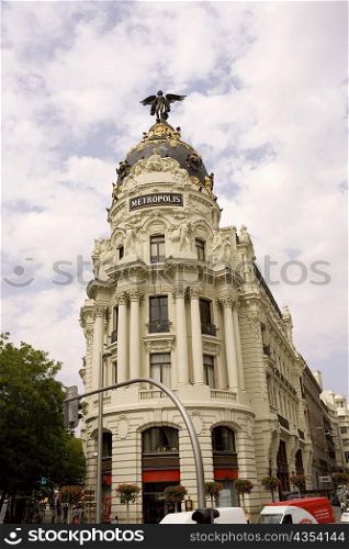 Low angle view of a building, Metropolis Building, Madrid, Spain
