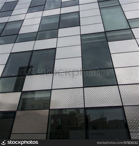 Low angle view of a modern building exterior, Midtown, New York City, New York State, USA