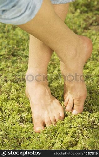 Low section view of a person&acute;s feet