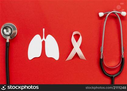 lungs paper shape with stethoscope
