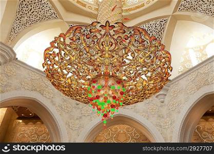Luxurious lustre in the mosque