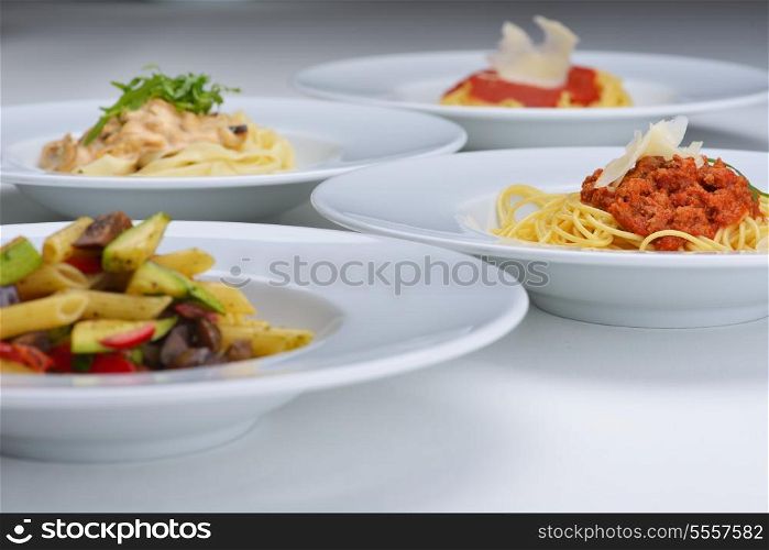 Macaroni with cheese, chicken and mushrooms