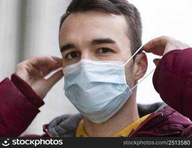 man city wearing medical mask 2