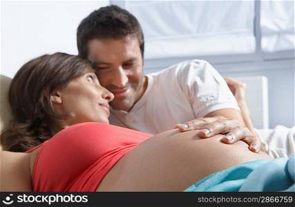 Man Touching Pregnant Woman&acute;s Stomach