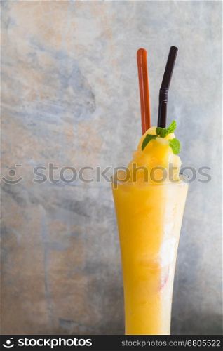 mango smoothie with jelly