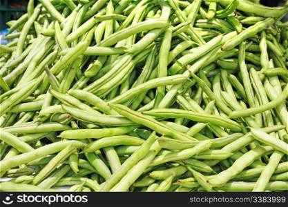 Many green beans (Phaseolus vulgaris L.) on a pile