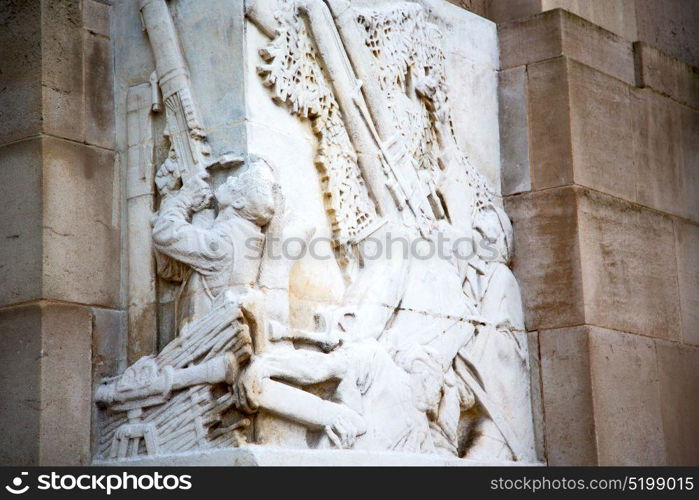 marble and statue in old city of london england