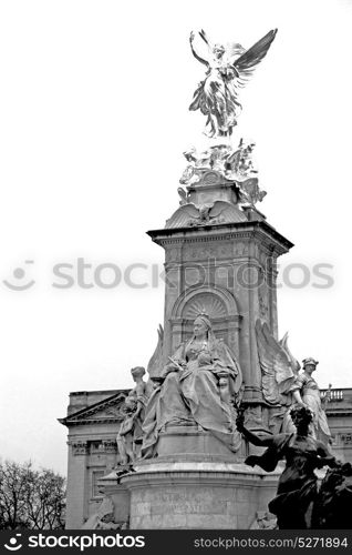 marble and statue in old city of london england