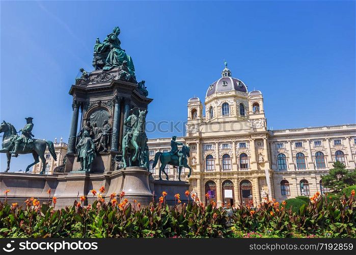 Maria Theresia monument and Natural History Museum , Vienna, Austria.. Maria Theresia monument and Natural History Museum , Vienna, Austria