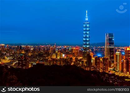 May 4, 2019 :Skyline of Taipei cityscape Taipei 101 building of Taipei financial city ,Taiwan