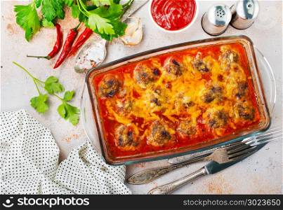 meat balls with tomato sauce and cheese