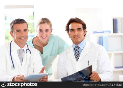 Medical people in work meeting