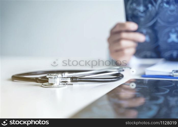 Medicine doctor working in hospital, Healthcare and Treatment concept.