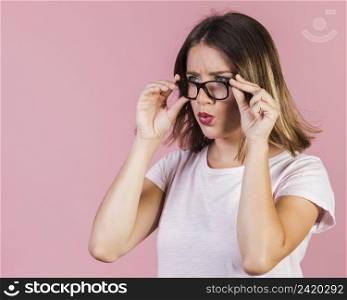 medium shot surprised girl with glasses