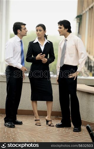 Men and woman in a meeting