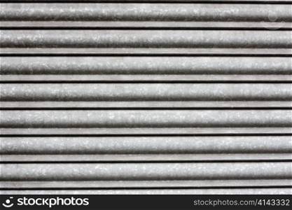 Metallic shutters