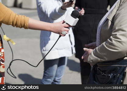 Microphone. Press interview.