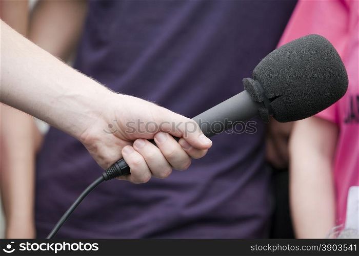 Microphone. Press interview.