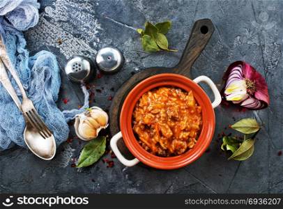 minced meat with rice and tomato sauce