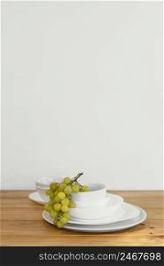 minimal abstract grapes plate