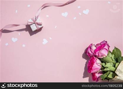 minimalistic bouquet roses gift. Beautiful photo. minimalistic bouquet roses gift