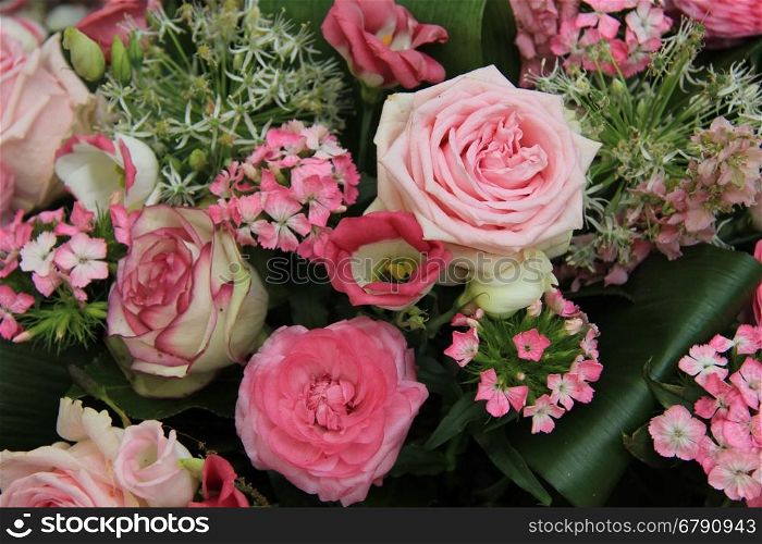 Mixed bridal flowers in various shades of pink