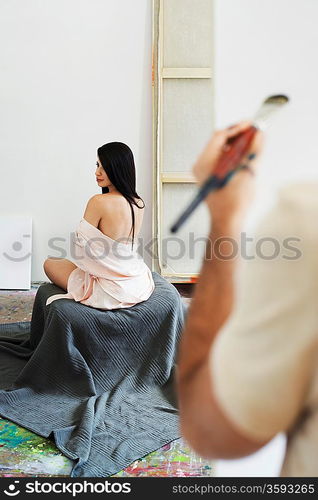 Model Posing for Painter