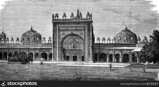 Mosque of Dargah at Fatehpur Sikri, vintage engraved illustration. Le Tour du Monde, Travel Journal, (1872).