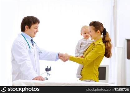 Mother thanked pediatrician doctor for examination of baby&#xA;