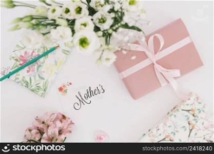 mothers inscription with flowers gift box
