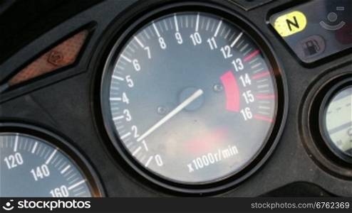 moto tachometer