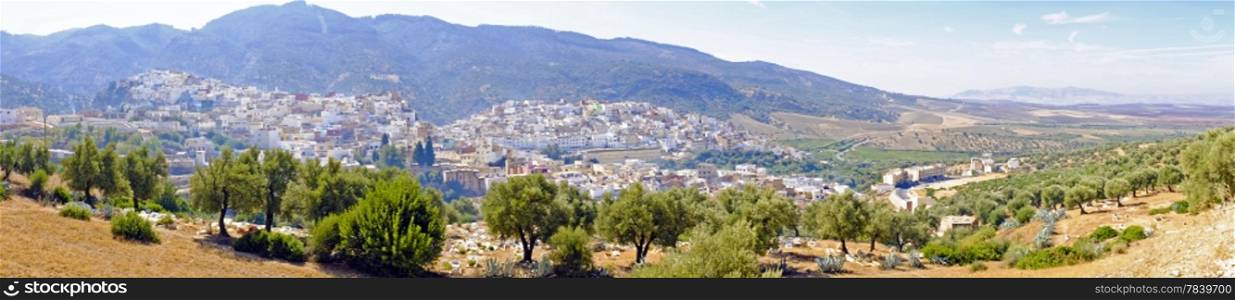 Moulay Idriss is the most holy town in Morocco. It was here that Moulay Idriss I arrived in 789, bringing with him the religion of Islam and starting a new dynasty.
