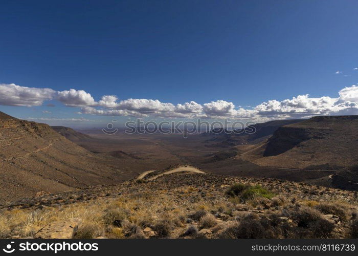 Mountain pass going down into Tankwa Karoo