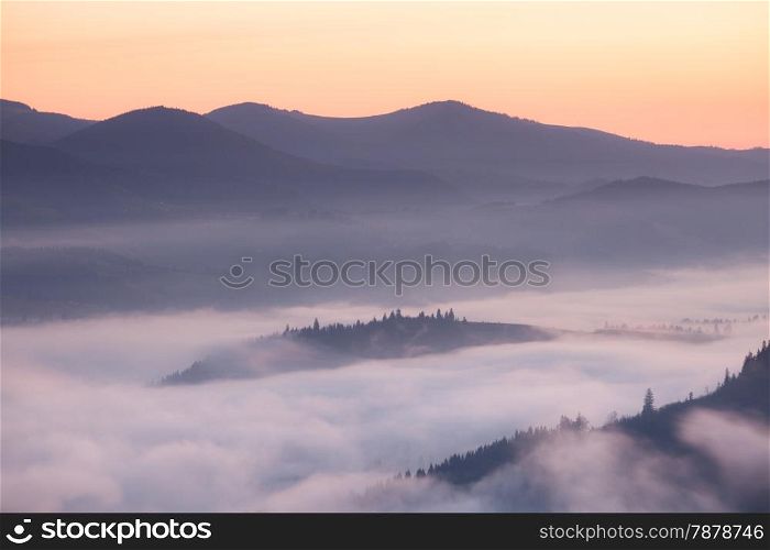 Mountains ridge at foggy morning. Smoky mountains national park, USA