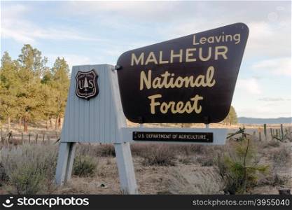 National Forest Boundary Sign Oregon
