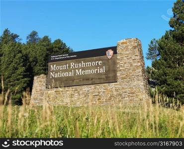 National Park Service sign for Mount Rushmore.