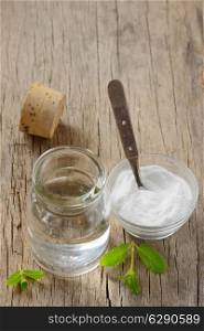 Natural and antibacterial homemade mouthwash made from Peppermint and baking soda