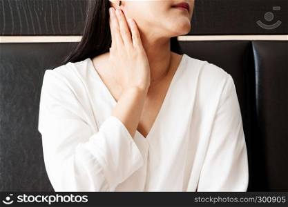 neck shoulder injury painful women suffer from working healthcare and medicine recovery concept