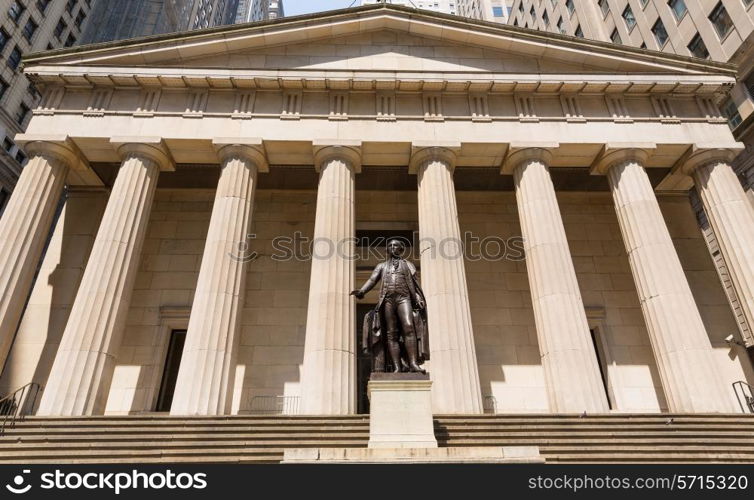 New York Federal hall Memorial George Washington Statue US