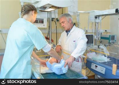 newborn child care in the hospital